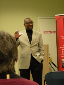 Retired police officer Tim Jones answered audience members' questions about the particulars of homicide investigation.